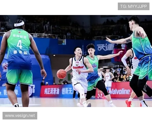 广东险胜深圳两将高光表现明显